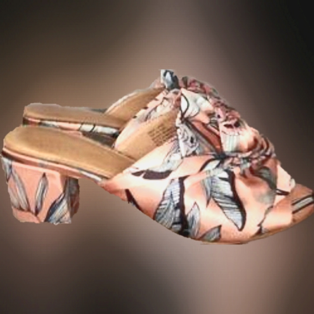 Halogen Farrah Tropical Floral Satin Knot Mule Heels Size 9.5